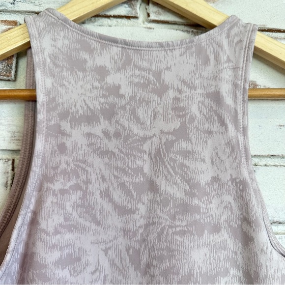 Athleta frosted floral scoop neck tank top size small - Picture 7 of 7